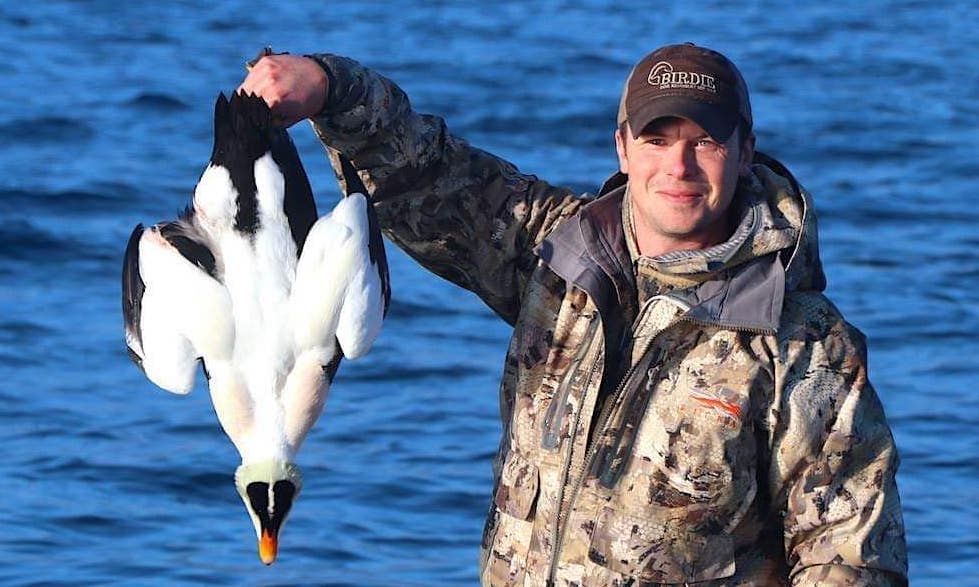 Pacific Eider Hunting